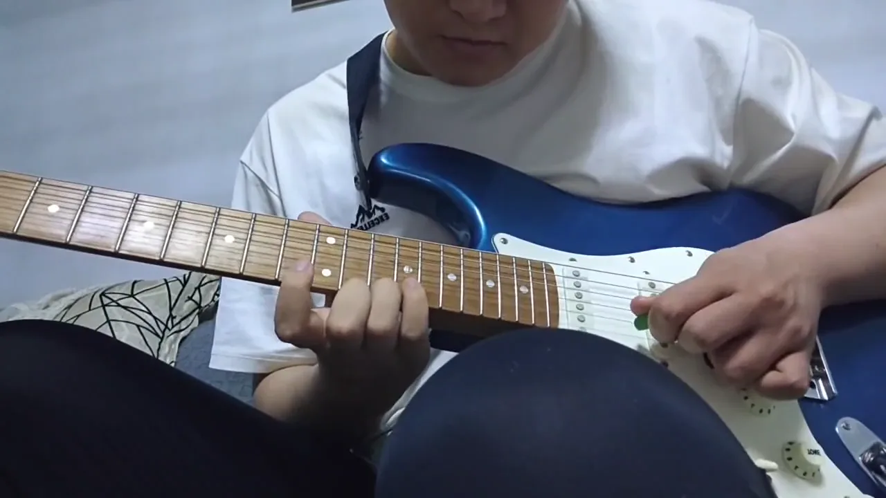 最近的剪影演奏视频封面